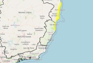 "Alerta de ressaca no Espírito Santo com ondas